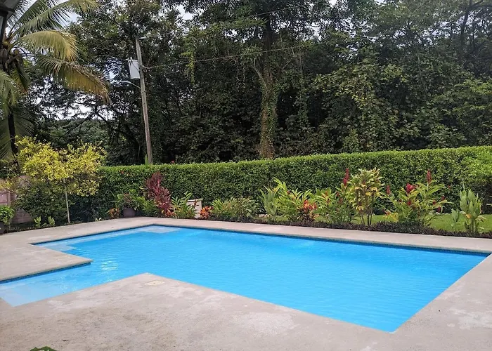 Beachfront Jungle Villa, Private Pool, Sleeps 8 Ferienhaus