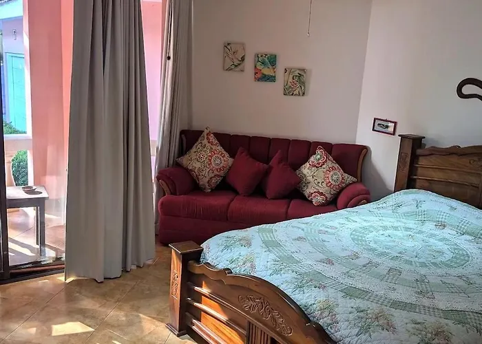 Beachfront Jungle Villa, Private Pool, Sleeps 8 Ferienhaus