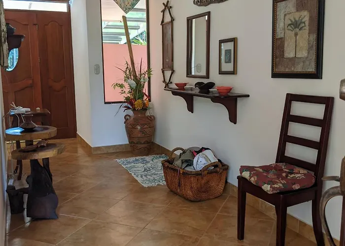 Beachfront Jungle Villa, Private Pool, Sleeps 8 Ferienhaus Playa Azul